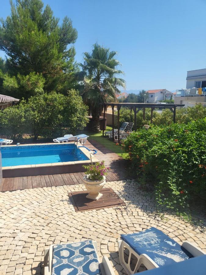 Villa Garden Вир Экстерьер фото